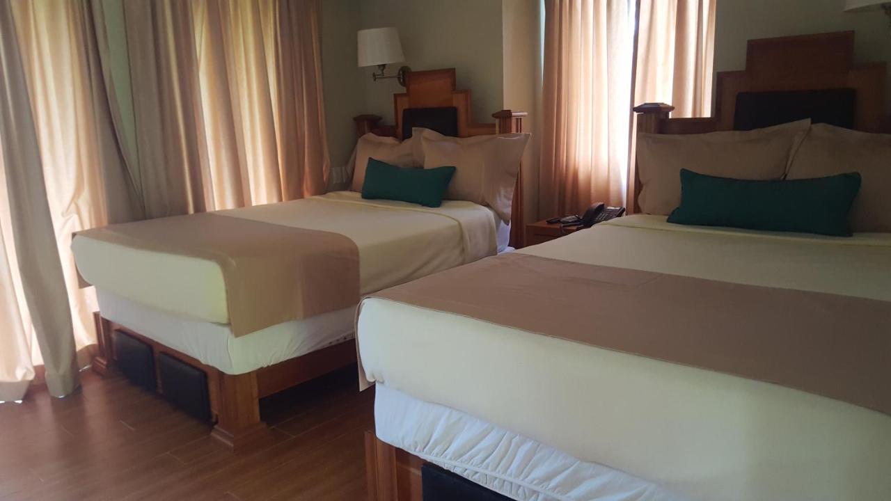 Oasis Resort Negril Bagian luar foto